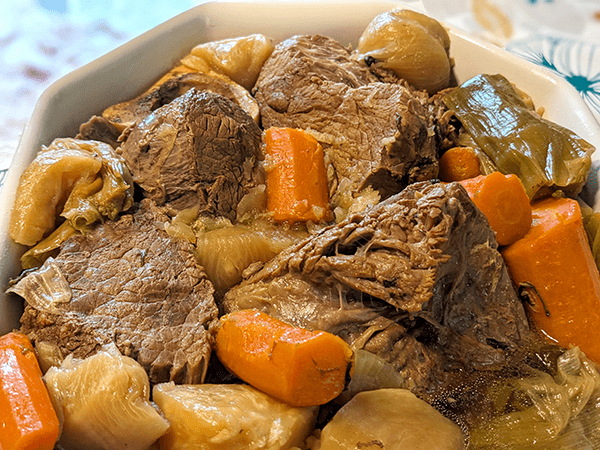 La brume est là. Celle qui donne envie de bons petits plats qui nous ramènent en enfance. Et quoi de mieux qu'un bon pot-au-feu pour cela! Trouvez tout ce qu’il faut au P’tit Marché...