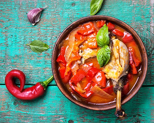 Tomates, courgettes et même les aubergines et les poivrons. Tout est là pour une bonne ratatouille maison!